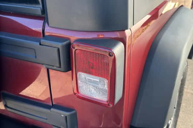 Jeep Wrangler (2007) thumbnail 16
