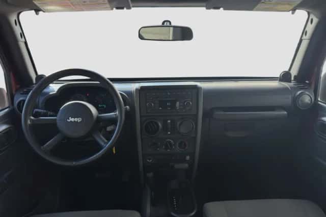 Jeep Wrangler (2007) thumbnail 5