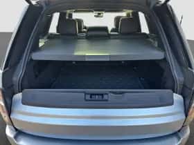 Land Rover Range Rover (2018) thumbnail 16