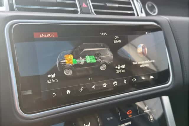 Land Rover Range Rover (2018) thumbnail 24