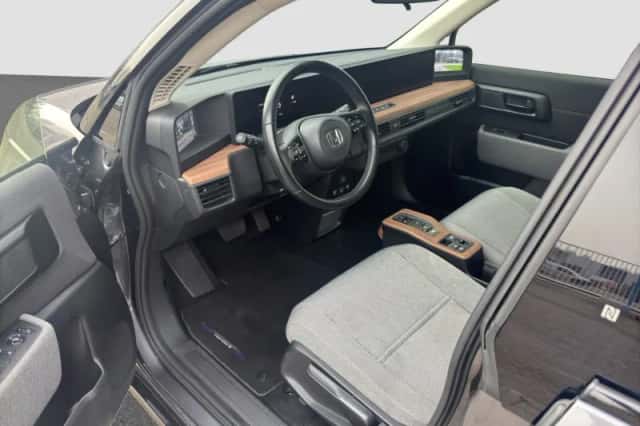Honda E (2019) thumbnail 2