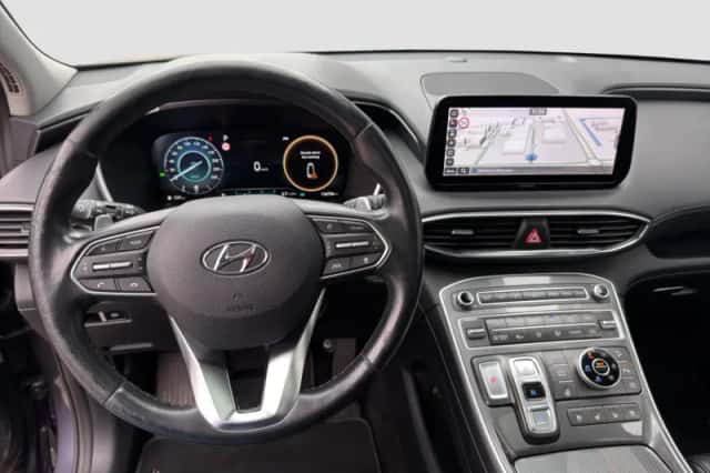 Hyundai Santa Fe (2021) thumbnail 16