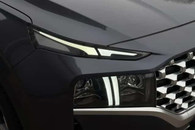 Hyundai Santa Fe (2021) thumbnail 22