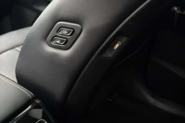 Kia Sorento (2020) thumbnail 27