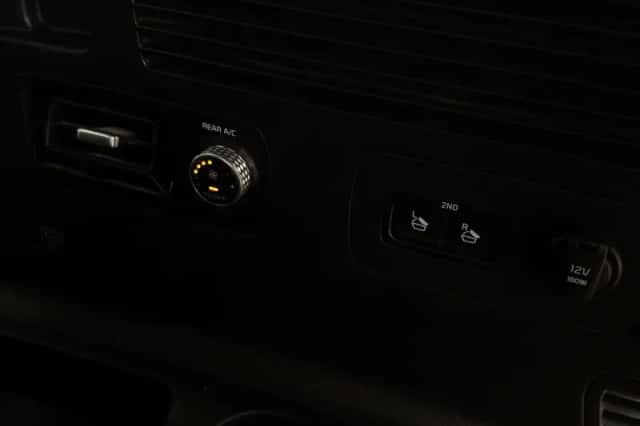 Kia Sorento (2020) thumbnail 28