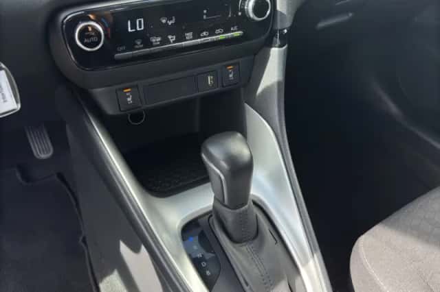 Toyota Yaris (2020) thumbnail 14