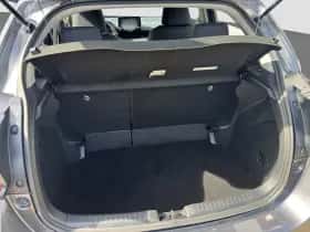 Toyota Yaris (2020) thumbnail 16