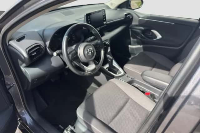 Toyota Yaris (2020) thumbnail 8
