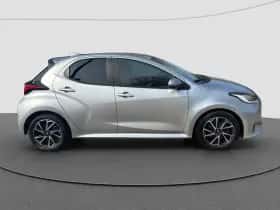 Toyota Yaris (2020) thumbnail 2