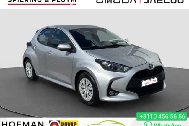 Toyota Yaris (2020) thumbnail 1