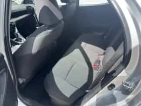 Toyota Yaris (2020) thumbnail 11