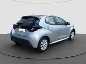 Toyota Yaris (2020) thumbnail 15