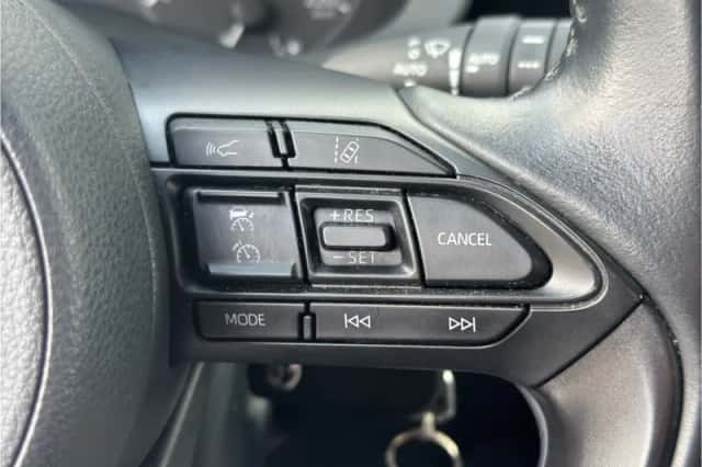 Toyota Yaris (2020) thumbnail 17