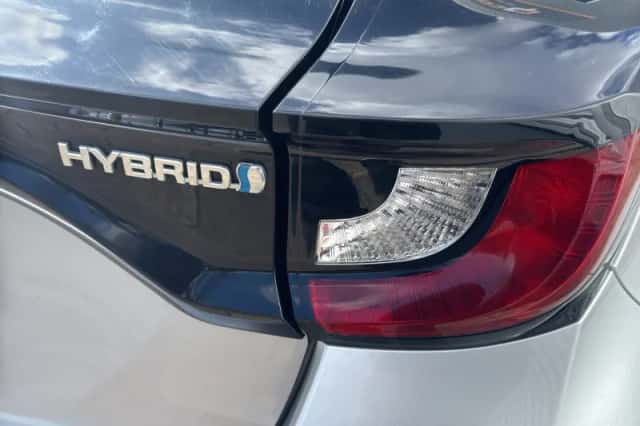 Toyota Yaris (2020) thumbnail 21