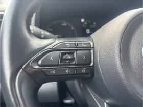 Toyota Yaris (2020) thumbnail 17