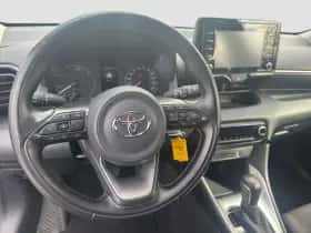 Toyota Yaris (2020) thumbnail 4