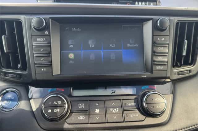 Toyota RAV4 (2018) thumbnail 18