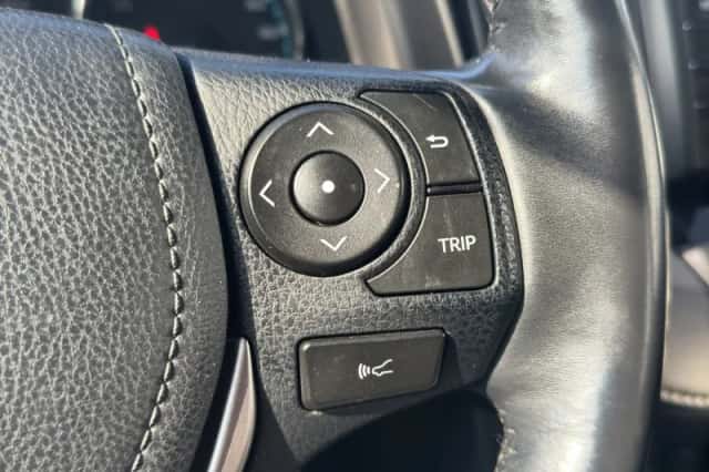 Toyota RAV4 (2018) thumbnail 26
