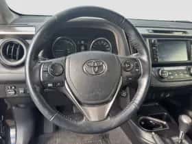 Toyota RAV4 (2018) thumbnail 4