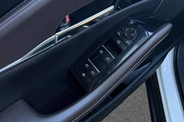 Mazda CX-30 (2019) thumbnail 15