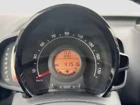 Toyota Aygo thumbnail 4