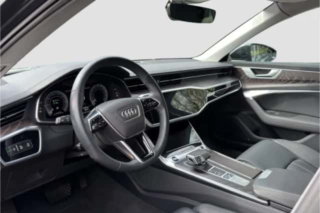 Audi A6 (2021) thumbnail 2