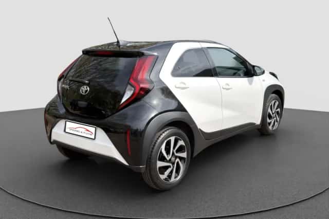 Toyota Aygo X (2022) thumbnail 3
