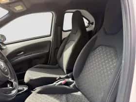 Toyota Aygo X (2023) thumbnail 8
