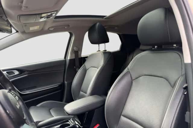 Kia XCeed (2020) thumbnail 3