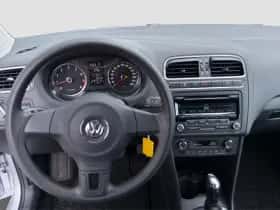 Volkswagen Polo (2012) thumbnail 12