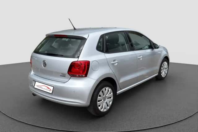 Volkswagen Polo (2012) thumbnail 3
