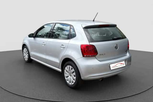 Volkswagen Polo (2012) thumbnail 6