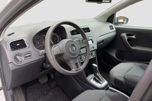 Volkswagen Polo (2012) thumbnail 7