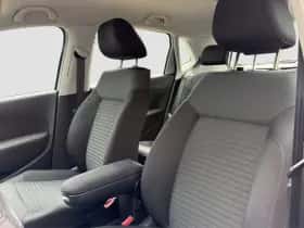 Volkswagen Polo (2012) thumbnail 8