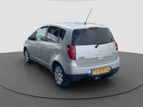 Mitsubishi Colt (2009) thumbnail 4