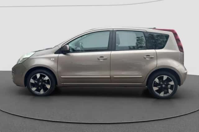 Nissan Note (2010) thumbnail 5