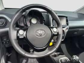 Toyota Aygo (2014) thumbnail 8