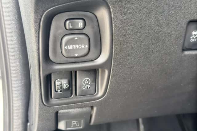 Toyota Aygo (2014) thumbnail 9