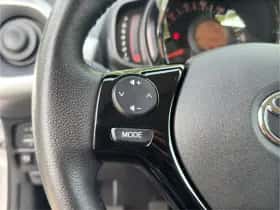Toyota Aygo (2014) thumbnail 10