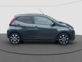 Toyota Aygo (2018) thumbnail 2