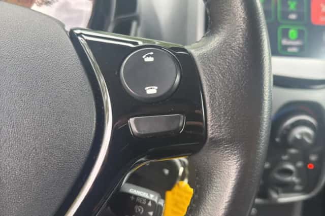 Toyota Aygo (2018) thumbnail 15