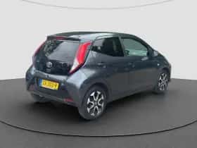 Toyota Aygo (2018) thumbnail 3