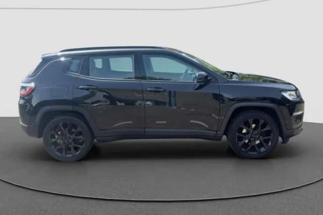 Jeep Compass (2020) thumbnail 2
