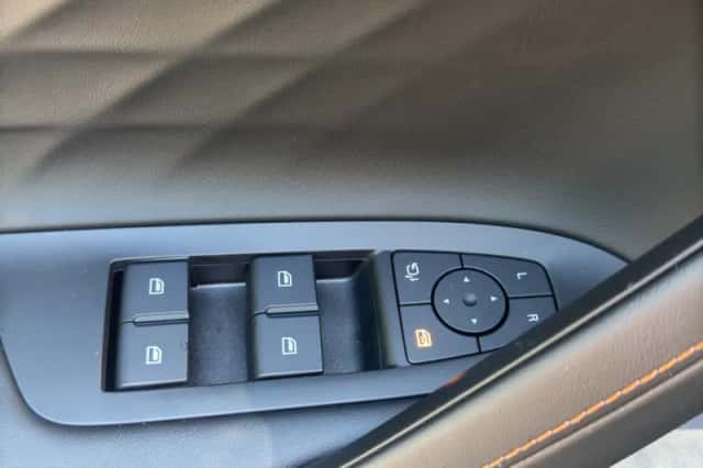 MG HS PHEV (2024) thumbnail 23