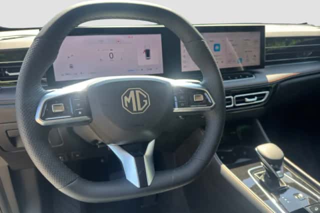 MG HS PHEV (2024) thumbnail 4