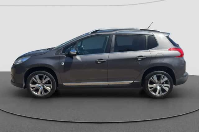 Peugeot 2008 (2016) thumbnail 5