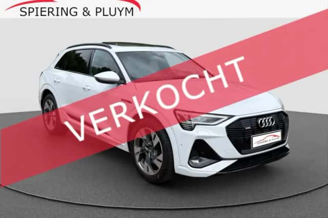 Audi e-tron (2019) thumbnail 1