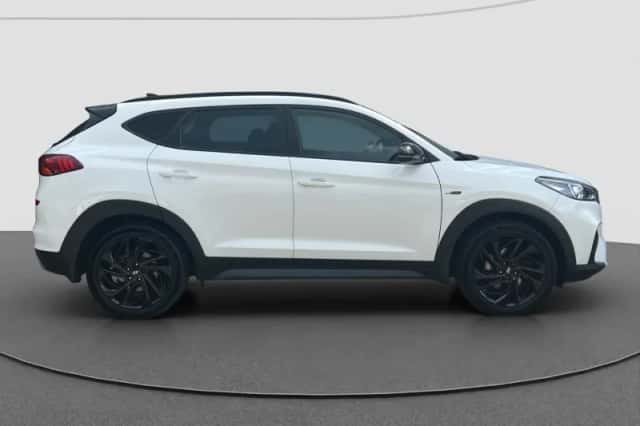 Hyundai Tucson (2019) thumbnail 2