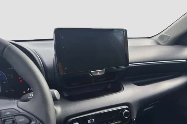 Toyota Yaris (2020) thumbnail 8