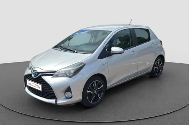 Toyota Yaris (2014) thumbnail 6